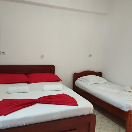 Vila Erjoni Ksamil Luaran gambar